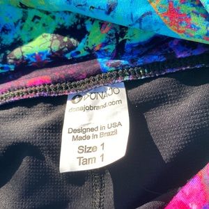 DONAJO SKORT IN SUGAR SKULL PRINT